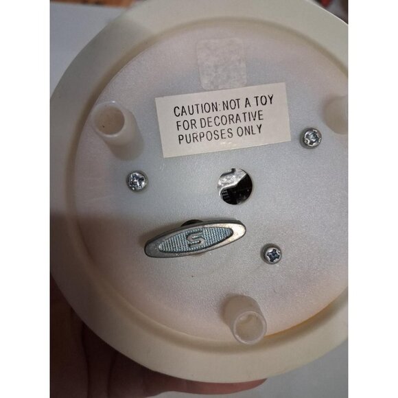 Snow Globe With Child & Snowman Figurine On White Star-Patterned Base Dept 56 Mu - Picture 5 of 8